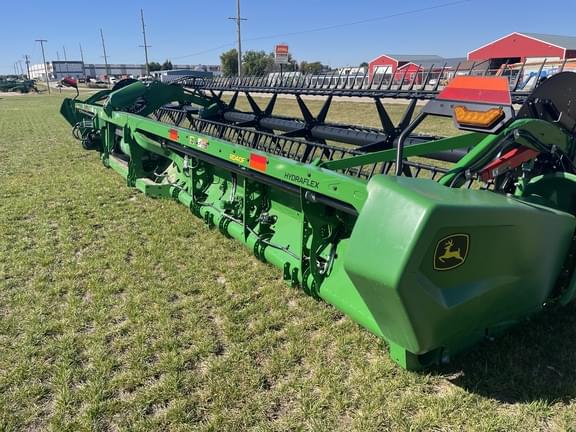 Image of John Deere RD40F equipment image 3