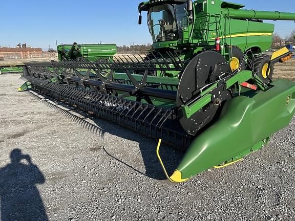 Image of John Deere RD40F equipment image 2