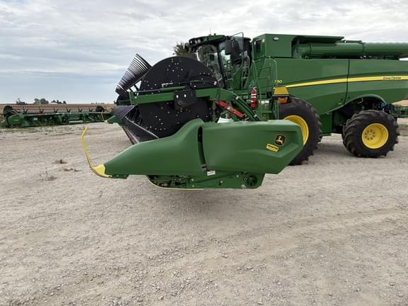 Image of John Deere RD40F equipment image 4