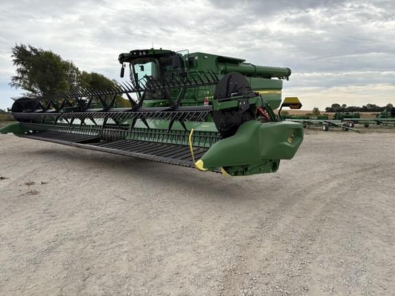 Image of John Deere RD40F Primary image