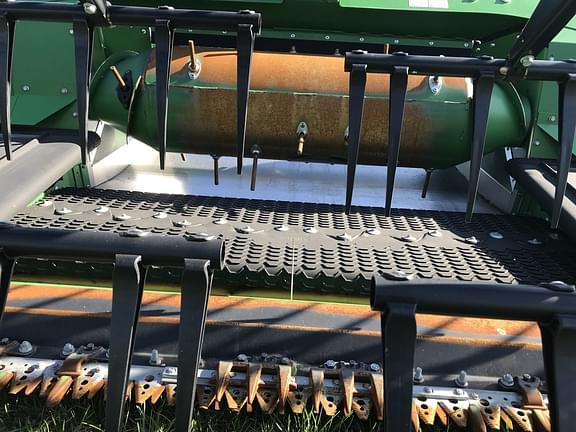 Image of John Deere RD40F equipment image 4