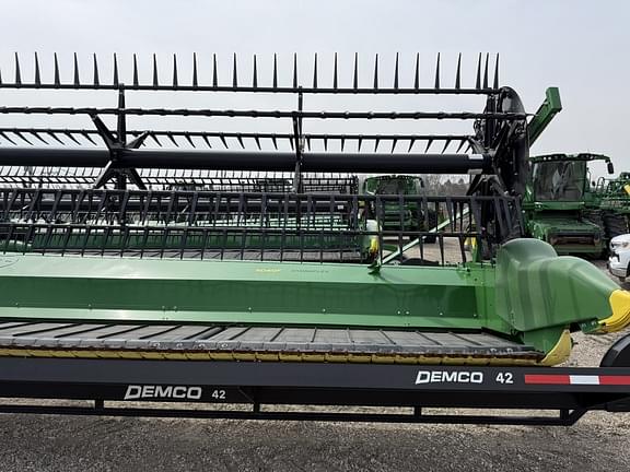 Image of John Deere RD40F equipment image 1