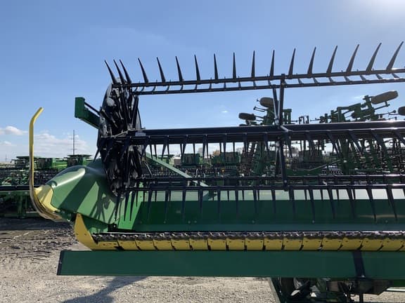 Image of John Deere RD40F equipment image 4