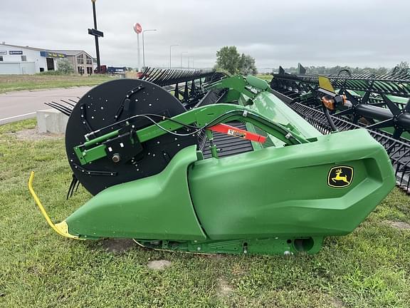 Image of John Deere RD40F equipment image 3