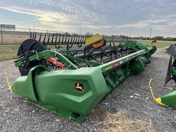 Image of John Deere RD40F equipment image 3