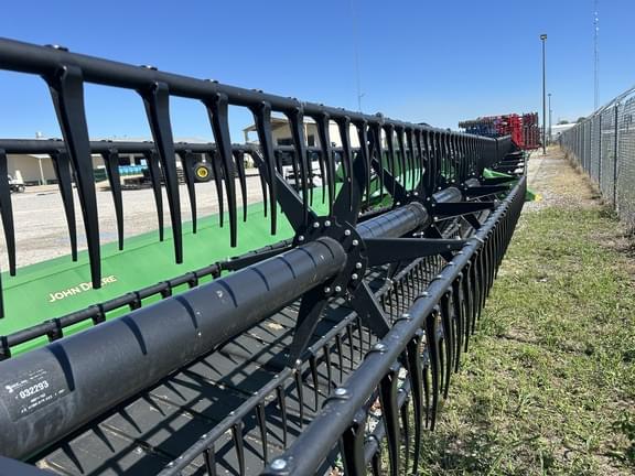 Image of John Deere RD40F equipment image 4