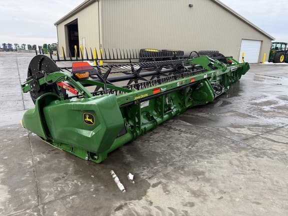 Image of John Deere RD40F equipment image 4