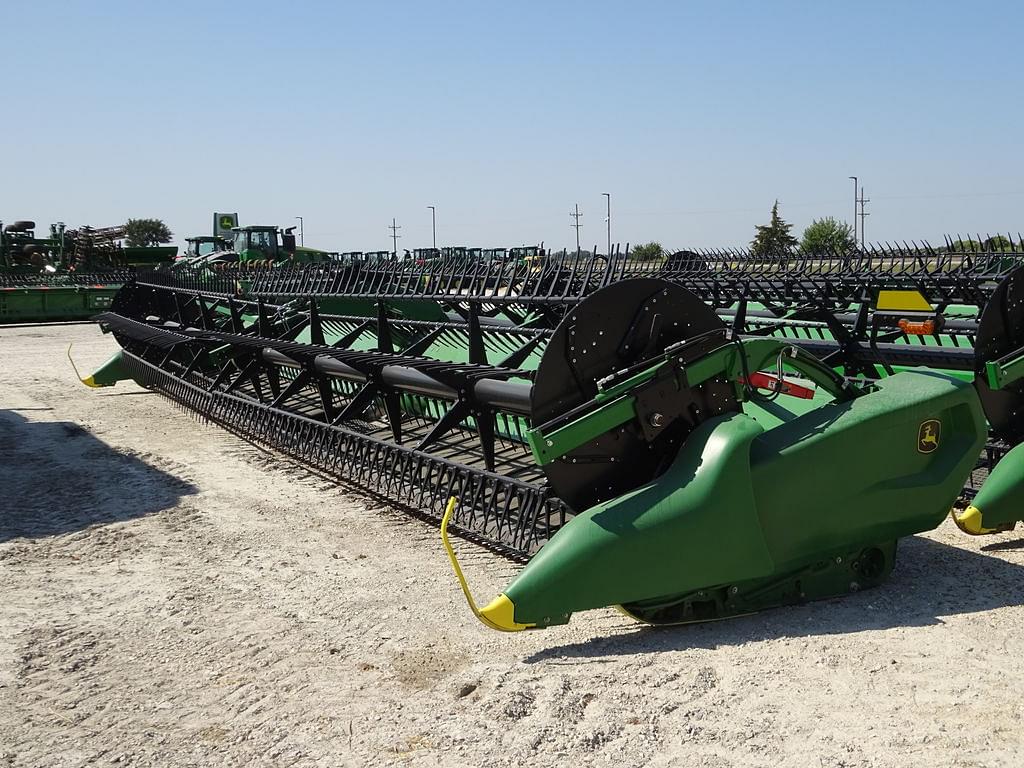 Image of John Deere RD40F Primary image