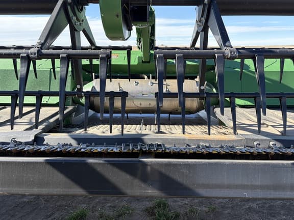 Image of John Deere RD40F equipment image 4