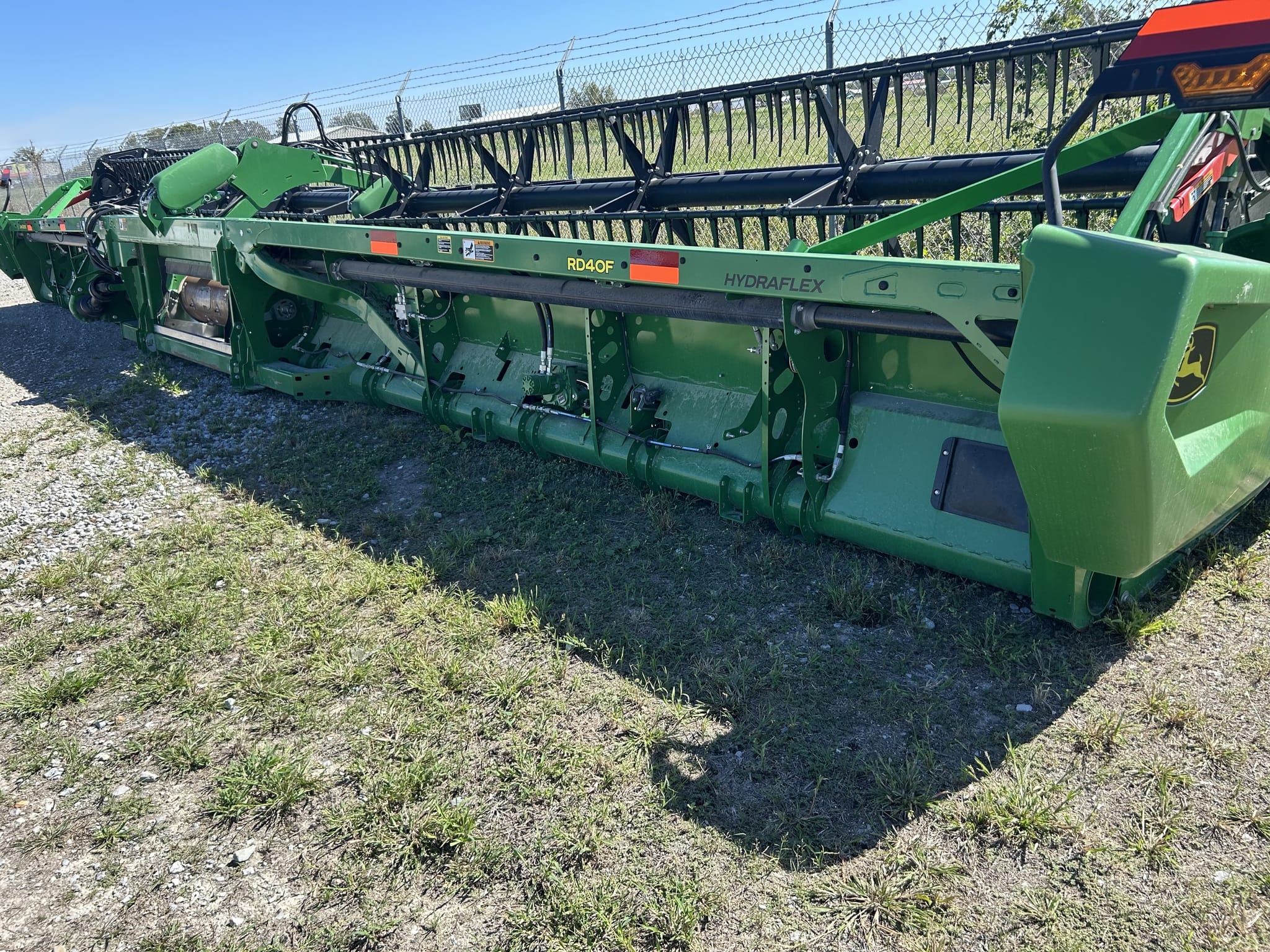 2022 John Deere RD40F Equipment Image0