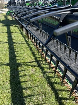 Image of John Deere RD40F equipment image 1