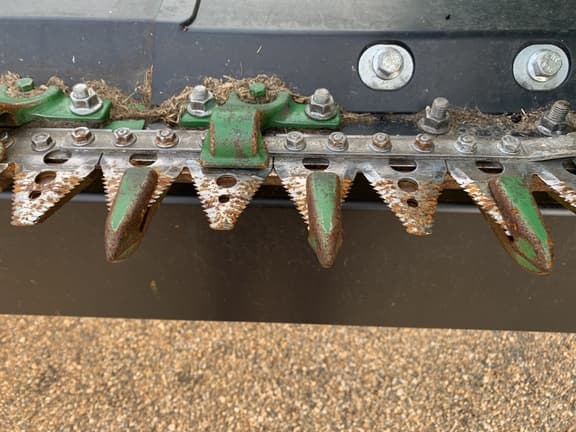 Image of John Deere RD40F equipment image 4