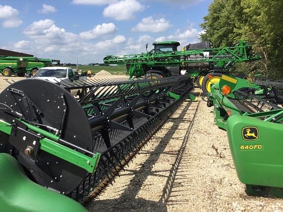 Image of John Deere RD45F Primary image
