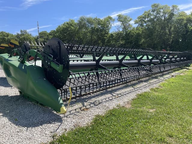 Image of John Deere RD45F equipment image 3
