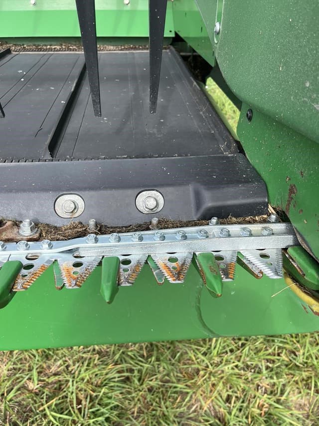 Image of John Deere RD45F equipment image 3