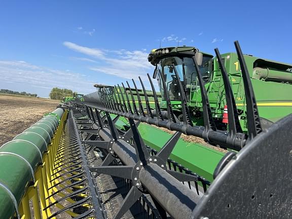 Image of John Deere RD45F equipment image 4