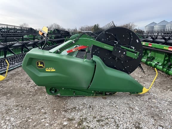 Image of John Deere RD45F equipment image 2