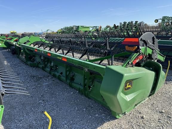 Image of John Deere RD45F equipment image 2