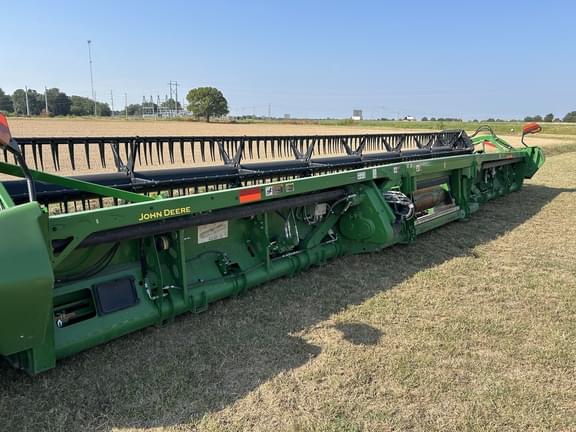 Image of John Deere RD35F Primary image
