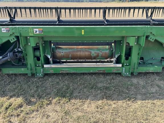 Image of John Deere RD35F equipment image 4
