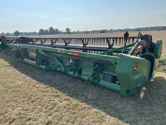 Image of John Deere RD35F equipment image 3