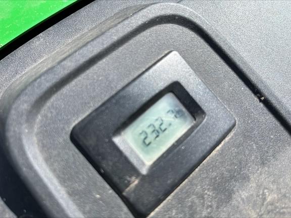 Image of John Deere S100 equipment image 3