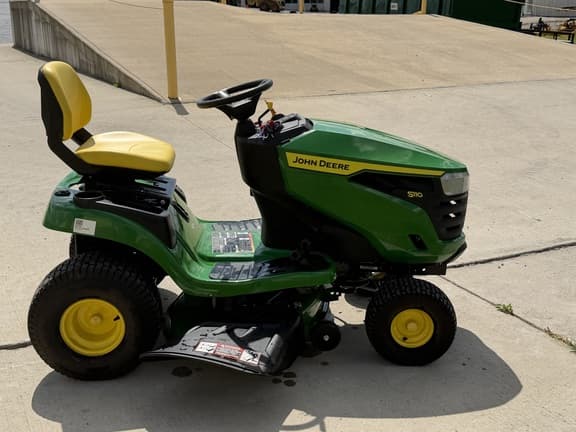 Image of John Deere S110 equipment image 3
