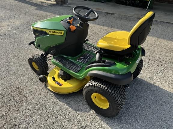 Image of John Deere S130 equipment image 1