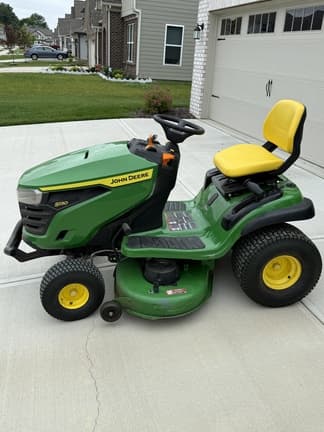 Image of John Deere S130 equipment image 1