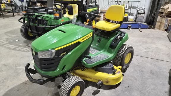 Image of John Deere S140 Image 1