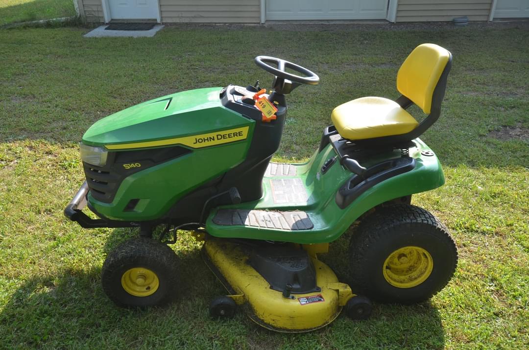 Image of John Deere S140 Primary image
