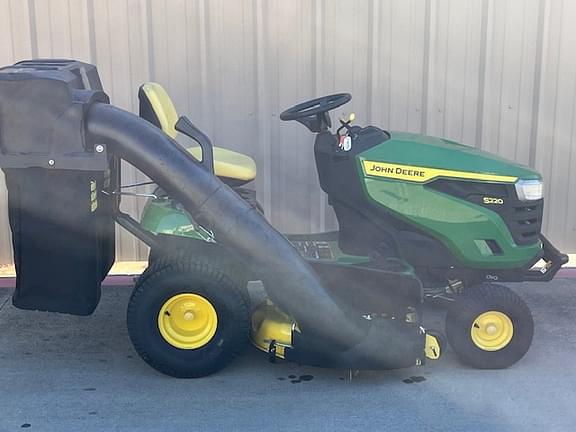 Image of John Deere S220 equipment image 3