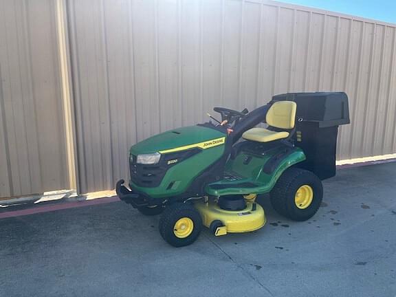 Image of John Deere S220 equipment image 1