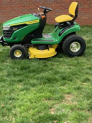 Image of John Deere S220 Primary image