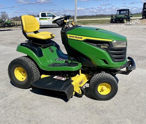 Image of John Deere S220 Primary image