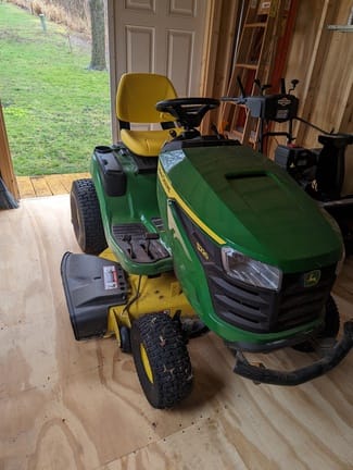 Main image John Deere S220