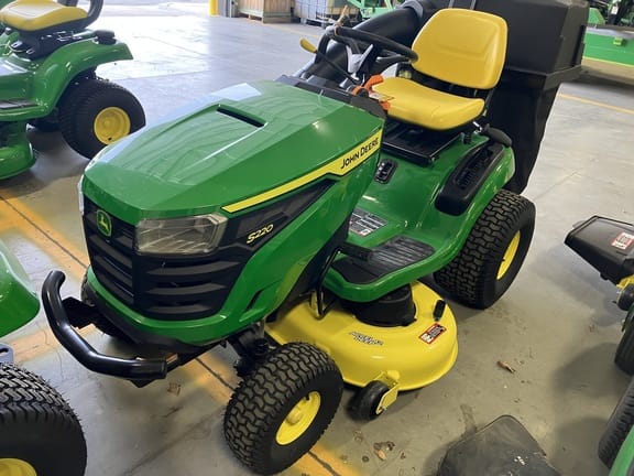 Main image John Deere S220