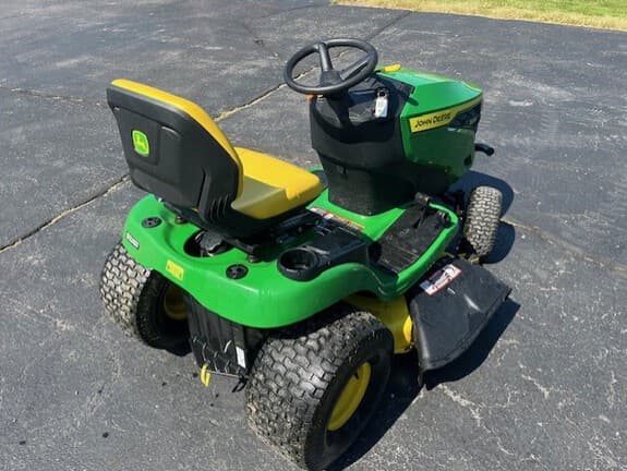 Image of John Deere S220 equipment image 3