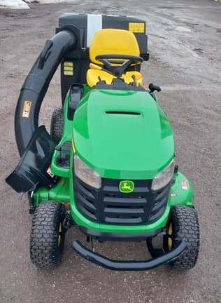 Image of John Deere S220 equipment image 1