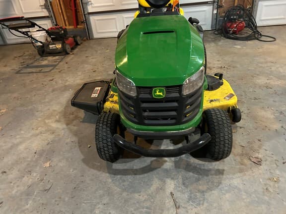 Image of John Deere S240 equipment image 3