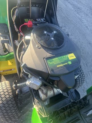 Image of John Deere S240 equipment image 4