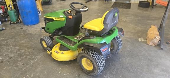 Image of John Deere S240 equipment image 2