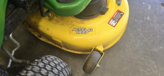 Image of John Deere S240 equipment image 4