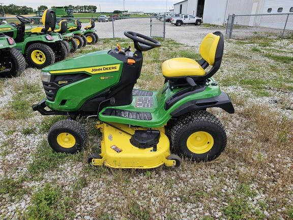 2022 John Deere S240 Equipment Image0