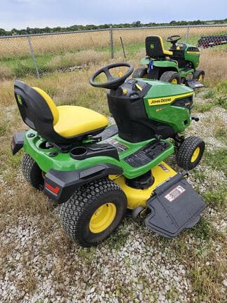 Image of John Deere S240 equipment image 1