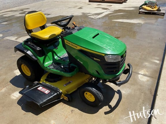 2022 John Deere S240 Image