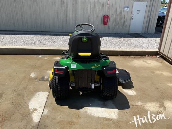 Image of John Deere S240 equipment image 4