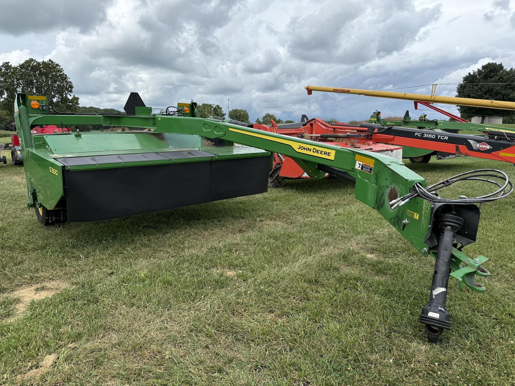 2022 John Deere S300 Equipment Image0