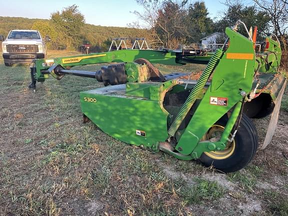 Image of John Deere S300 equipment image 3