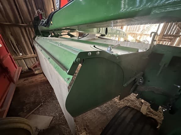 Image of John Deere S300 equipment image 4